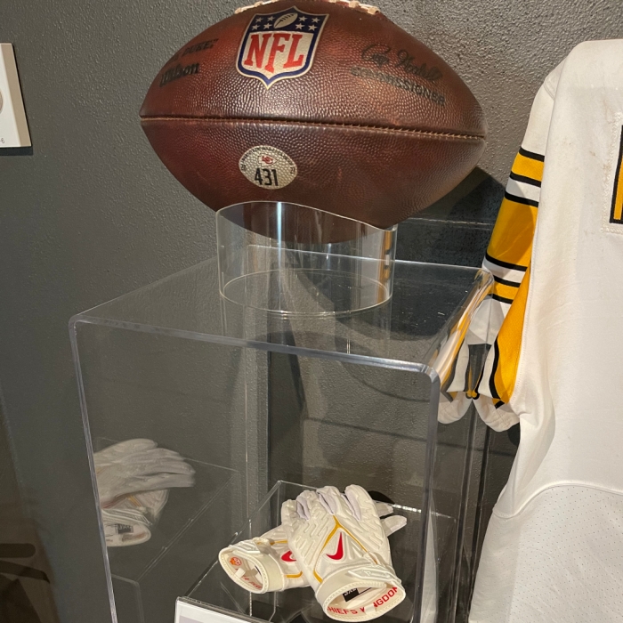 ChiefsArtifacts700.jpg ChiefsArtifacts700.jpg