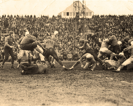 Thanksgiving_1934_Lions_v_Bears