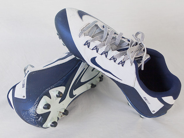 mariota-cleats-2015-630