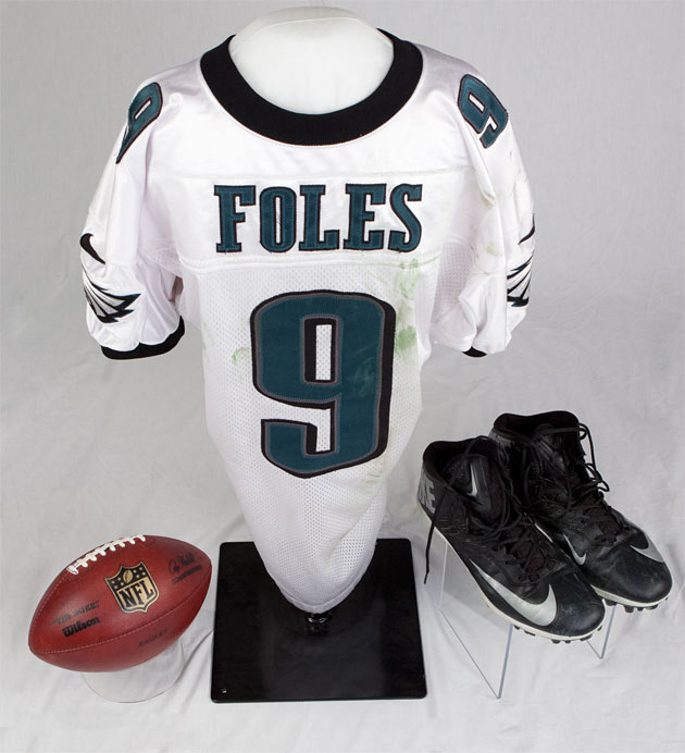 Foles' Pro Bowl jersey lands in Canton