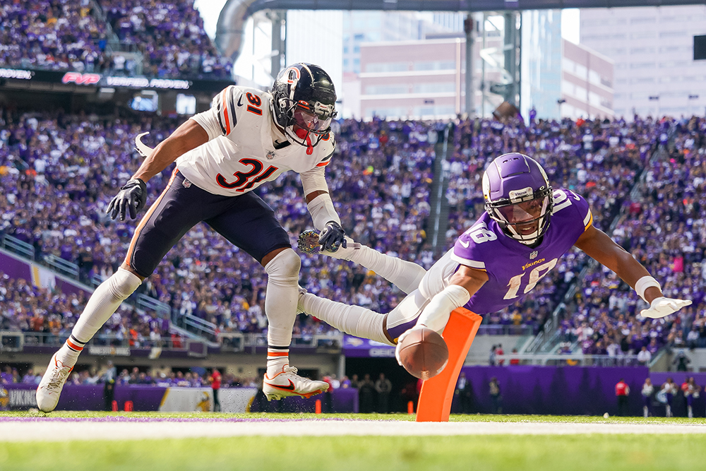 Third Place, Action – Photo by Brad Rempel, USA Today, “Jefferson Dive,” Chicago Bears at Minnesota Vikings, Oct. 9, 2022.