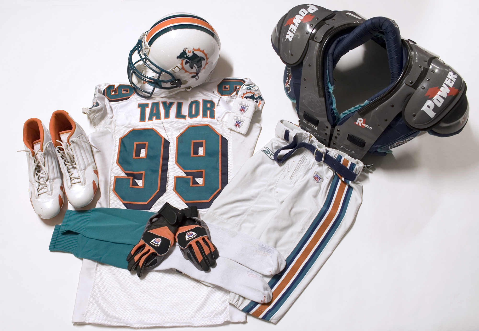 Report: Pro Football Hall of Famer Jason Taylor to join Miami staff -  Footballscoop